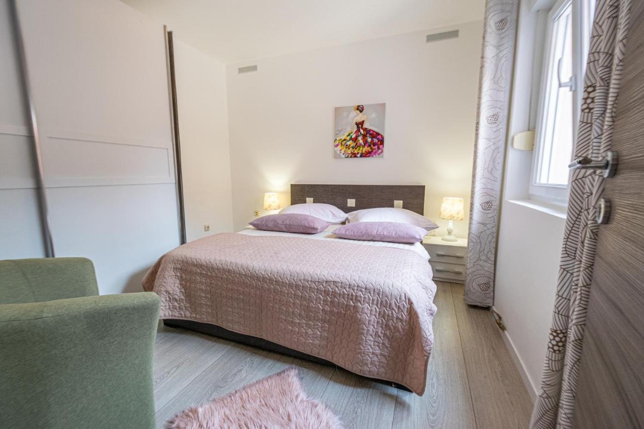 Two-Bedroom Apartment In Crikvenica Xcvii Exterior foto