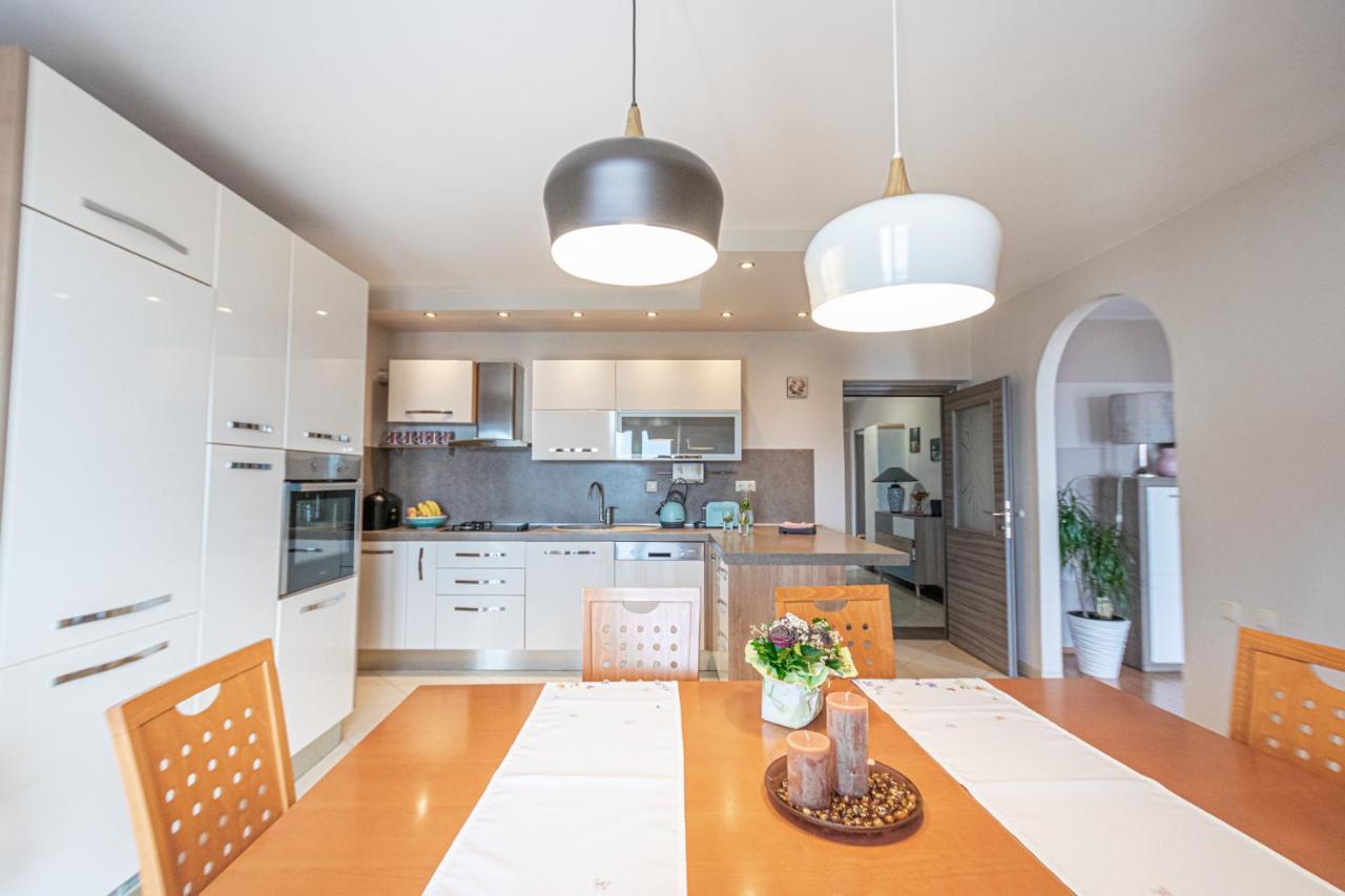 Two-Bedroom Apartment In Crikvenica Xcvii Exterior foto